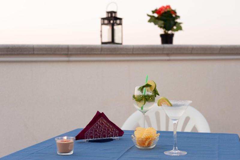Regina Hotel E Ristorante Punta Marina Exterior foto